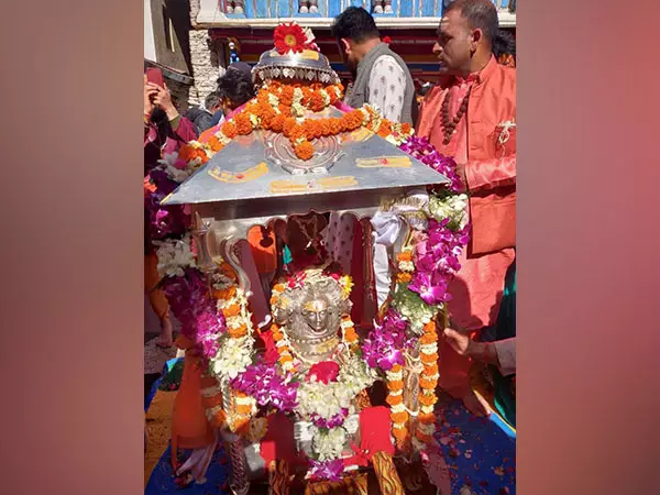 Panchmukhi Utsav Doli of Baba Kedarnath departs from Ukhimath
